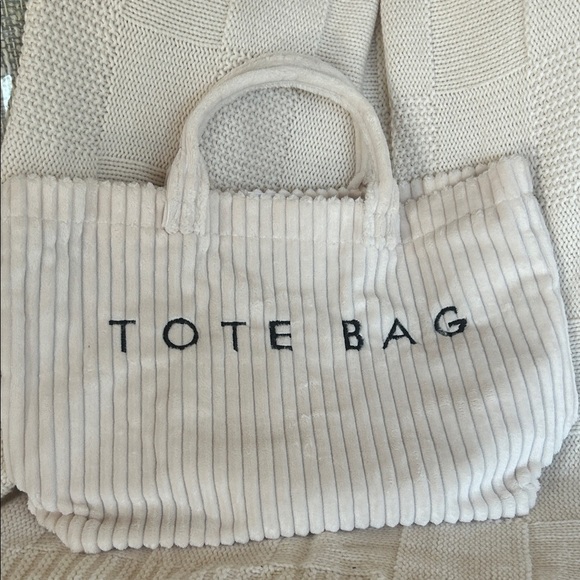 Cream Tote Bag - Picture 2 of 4